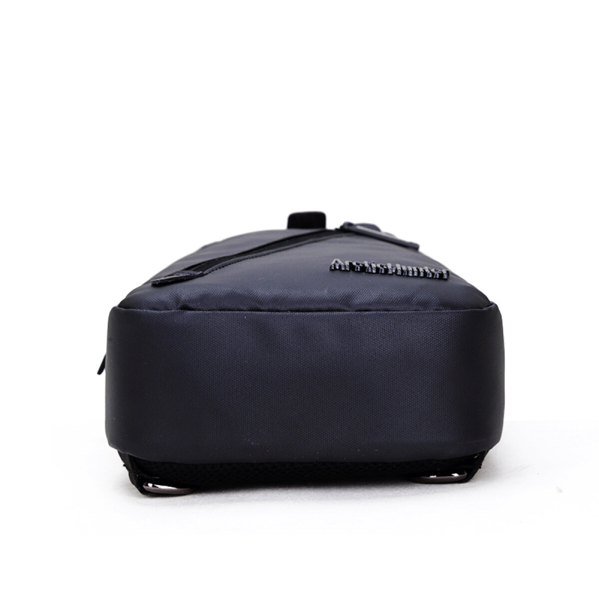XB13006-BK-3 ARCTIC HUNTER τσάντα Crossbody XB13006, 4L, μαύρη - Image 4